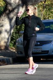 Reese Witherspoon - Out For a Run in Pacific Palisades, December 2015