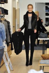 Rosie Huntington-Whiteley - Shopping at The Grove in Los Angeles, 12/2/2015