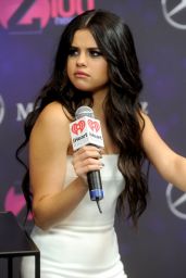 Selena Gomez on Red Carpet - Z100