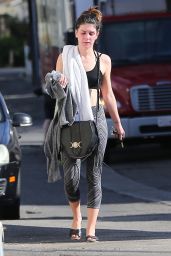 Shenae Grimes at a Yoga Class in Los Angeles, December 2015