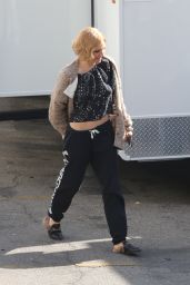 Sienna Miller - On the Set of 