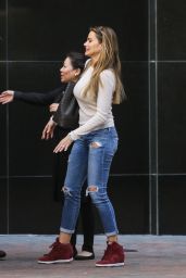 Sofia Vergara in Tight Jeans - at St. John Boutique in Beverly Hills, 12/9/2015