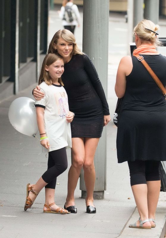 Taylor Swift - Leaving Her Hotel in Sydney, november 2015