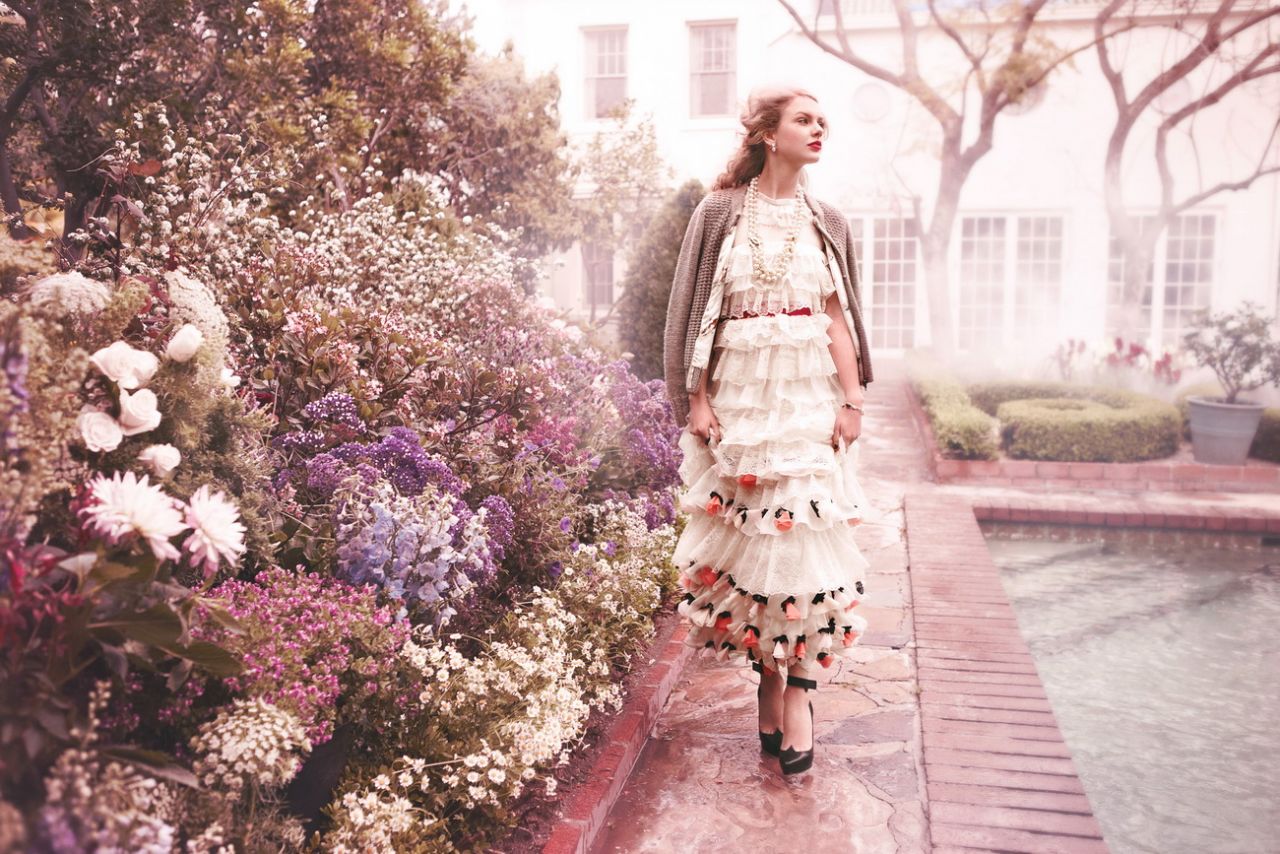 Taylor Swift - Photoshoot for Teen Vogue 2011 • CelebMafia