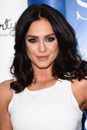 Vicky Pattison - Christmas Kiss Book Signing at Liberty Shopping Centre in Essex, December 2015