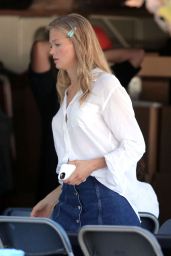 Vita Sidorkina - On a Photoshoot in Los Angeles 12/29/2015