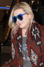 Abigail Breslin Airport Style - LAX in Los Angeles, CA 1/22/2016 