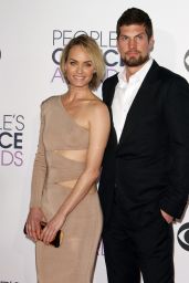 Amber Valletta – 2016 People’s Choice Awards in Microsoft Theater in Los Angeles