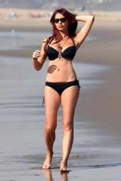 Amy Childs in a Black Bikini on Venice Beach in Los Angeles 1/23/2016