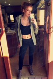 Bella Thorne – Social Media Pics 1/18/2016