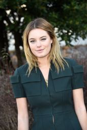 Camille Rowe - Christian Dior Fashion show in Paris, January 2016