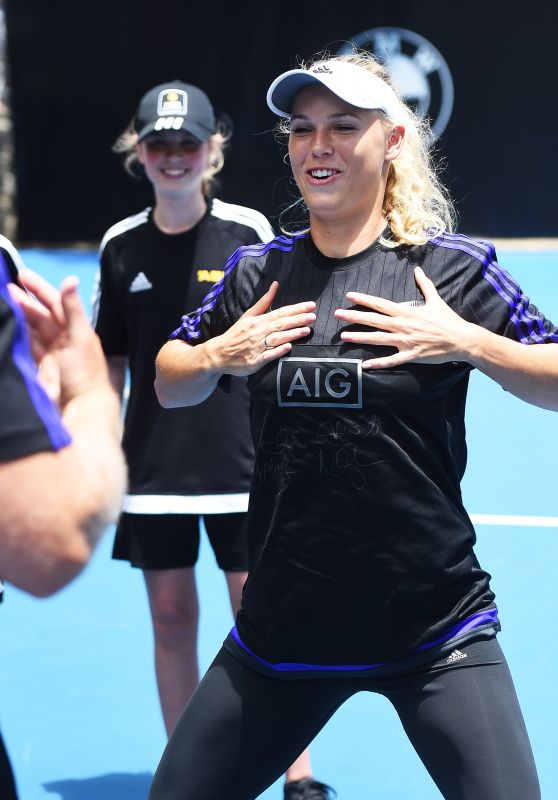 Caroline Wozniacki - Promotional Match Ahead of the ASB Classic in Auckland, January 2016