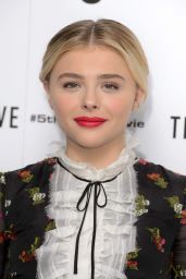 Chloe Grace Moretz - The 5th Wave Photocall The Soho Hotel in London