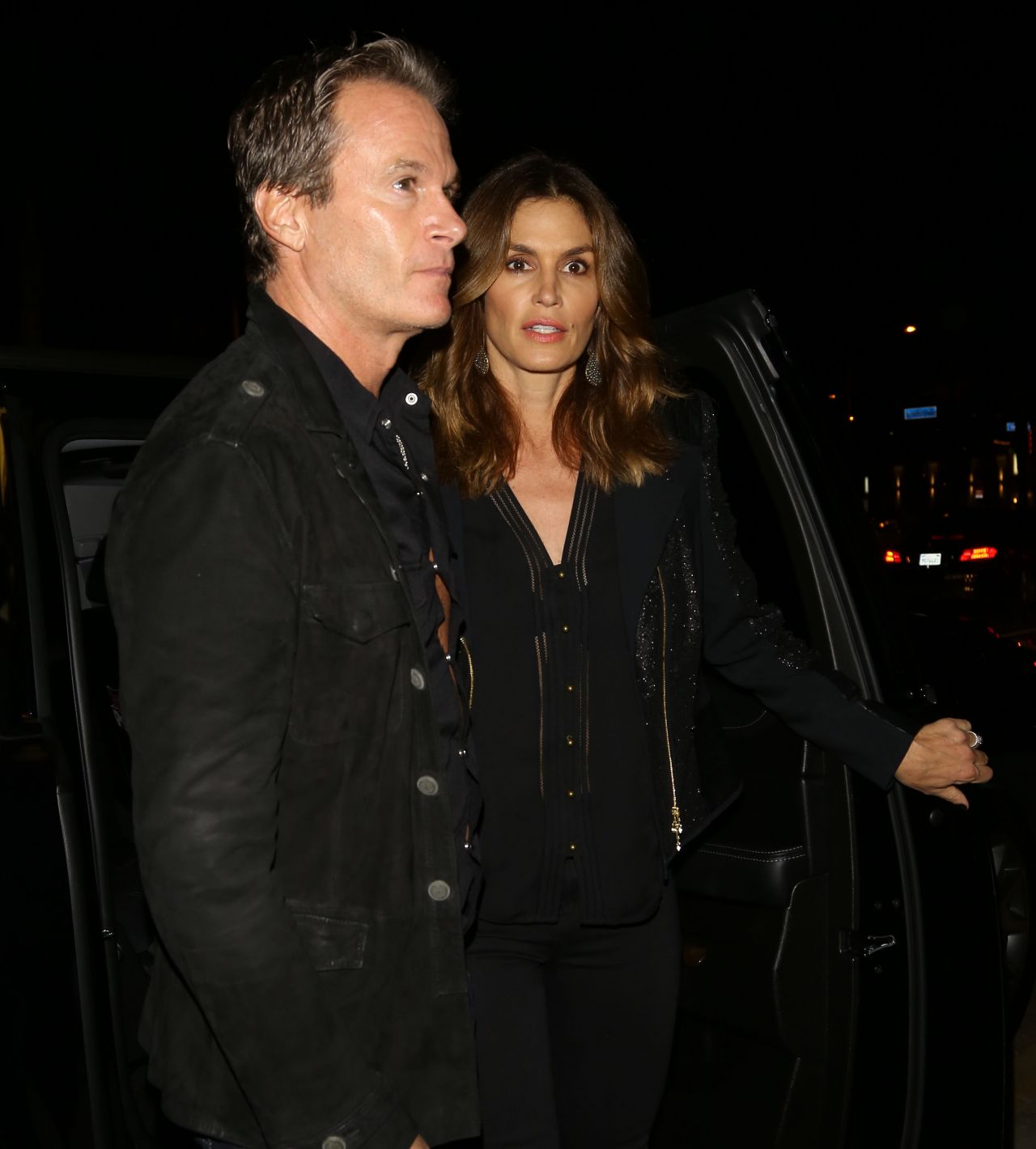 Cindy Crawford - Out in Hollywood, January 2016 • CelebMafia