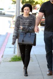 Demi Lovato - Out in Los Angeles, CA 1/26/2016 