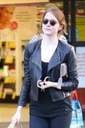 Emma Stone in Tights - Out in Malibu, January 2016 