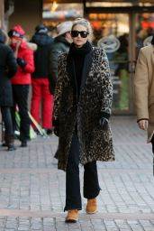 Gigi Hadid Winter Style - Out in Aspen 12/27/2015 