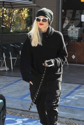 Gwen Stefani Street Fashion - Out in West Hollywood 12/30/2015 