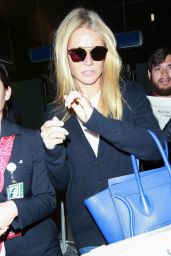 Gwyneth Paltrow Airport Style - LAX in Los Angeles 1/27/2016 