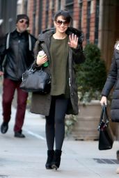 Hilaria Baldwin - Out in New York City, NY 1/6/2016