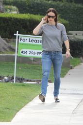 Jennifer Garner in Jeans - Out in Brentwood 1/29/2016 