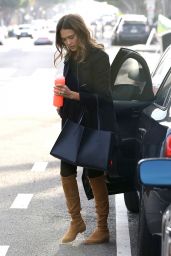 Jessica Alba - Out in Beverly Hills 1/16/2016 