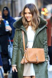Jessica Alba Winter Style - Shopping in NYC 1/27/2016 