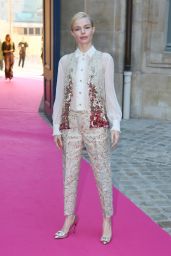 Kate Bosworth– Schiaparelli Haute Couture Spring/Summer 2016 Fashion Show in Paris