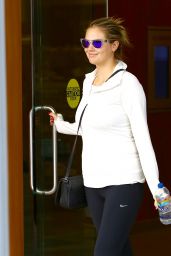 Kate Upton - Leaving a Pharmacy in Beverly Hills 1/14/2016 