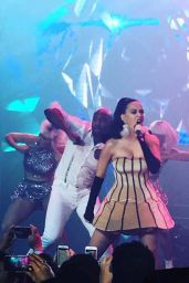 Katy Perry – Performing at a Private New Years Eve Show in Las Vegas 1/3/2016