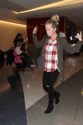 Kendra Wilkinson Airport Style - LAX in Los Angeles 1/20/2016