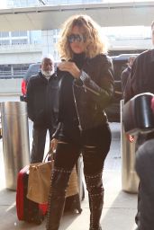 Khloe Kardashian at JFK Airport in New York City, 1/15/2016