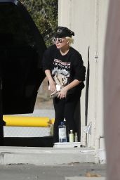 Lady Gaga - Out in Malibu, CA 1/3/2016