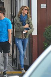 Laura Dern - Goes Out for Lunch in Brentwood, January 2016