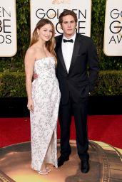 Melissa Benoist – 2016 Golden Globe Awards in Beverly Hills