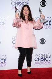 Melissa McCarthy – 2016 People’s Choice Awards in Microsoft Theater in Los Angeles