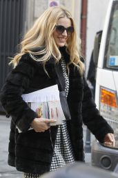 Michelle Hunziker Fashion - Out in Milan, January 2016