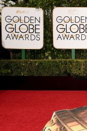Natalie Dormer – 2016 Golden Globe Awards in Beverly Hills