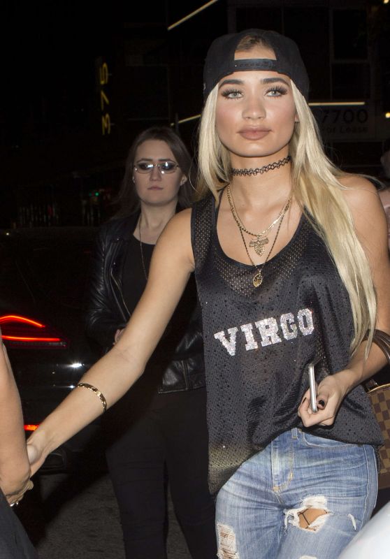 Pia Mia Perez – Leaving The Nice Guy in West Hollywood 1/24/2016 