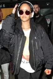 Rihanna DGAF style - LAX in Los Angeles 1/8/2016 