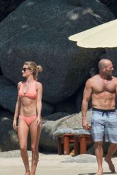 Rosie Huntington-Whiteley and Jason Statham - Phuket in Thailand 1/2/2016