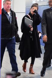 Selena Gomez Street Style - Arriving at Laguardia Airport in New York 1/25/2016