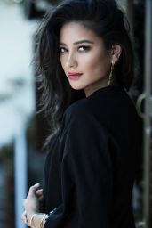 Shay Mitchell Photos - Raven & Lily Holiday Collection 2015