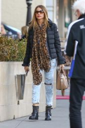 Sofia Vergara in Ripped Jeans - Out in Beverly Hills 12/29/2015 