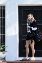 Suki Waterhouse -Studying Her Script and Doing Make Up in LA 1/19/2016