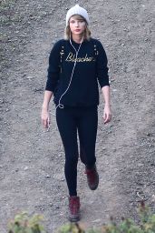 Taylor Swift in Leggings - Out For a Hike in Los Angeles, 12/30/2015