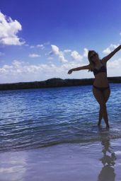Bella Thorne Social Media Pics - Cancun, February 2016