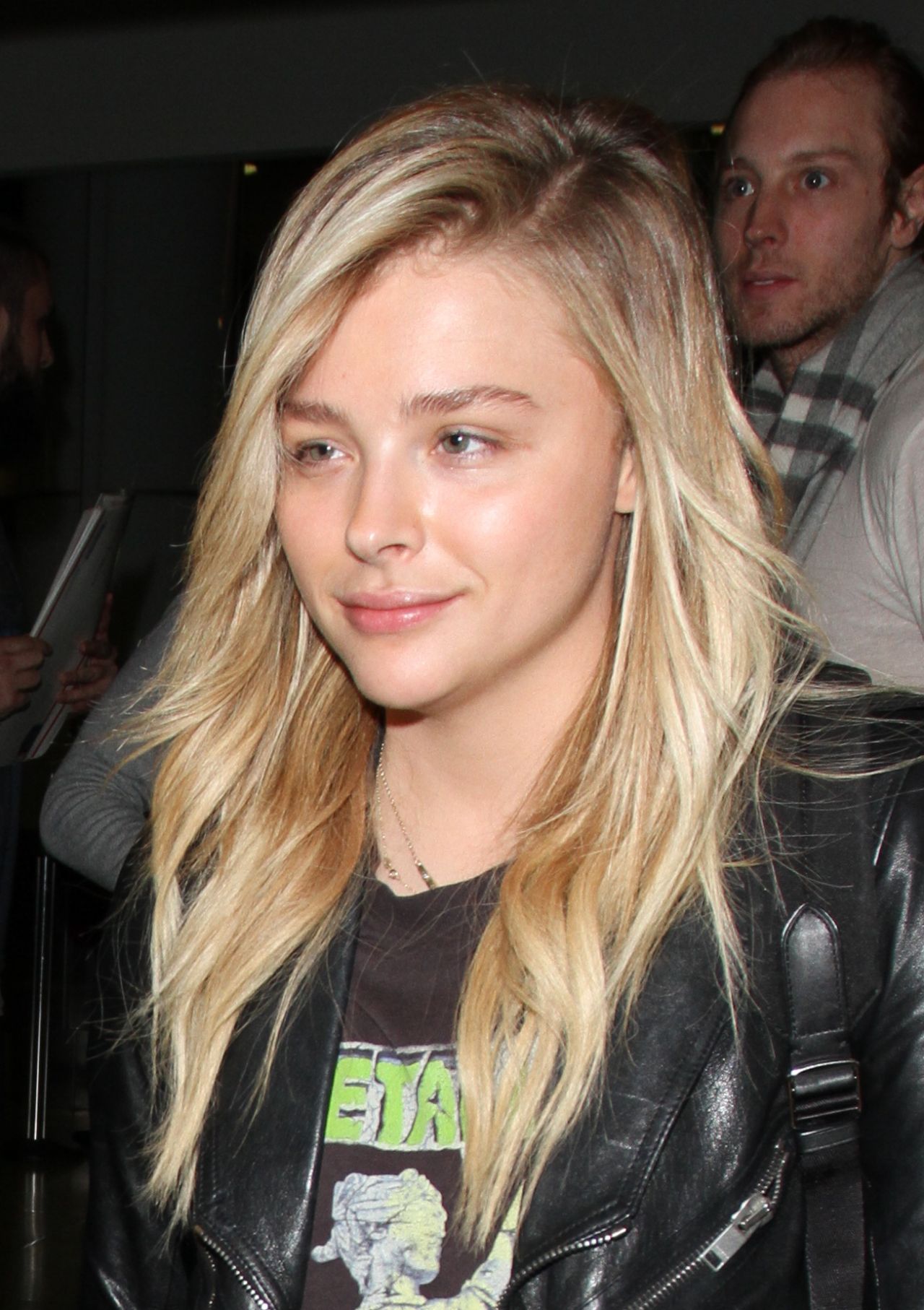 Chloe Moretz LAX December 2011 – Star Style