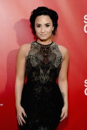 Demi Lovato - 2016 MusiCares Person Of The Year Honoring Lionel Richie