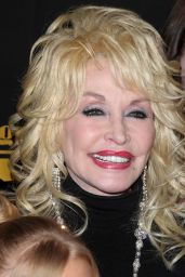 Dolly Parton – Movieguide Awards Gala 2016 in Universal City